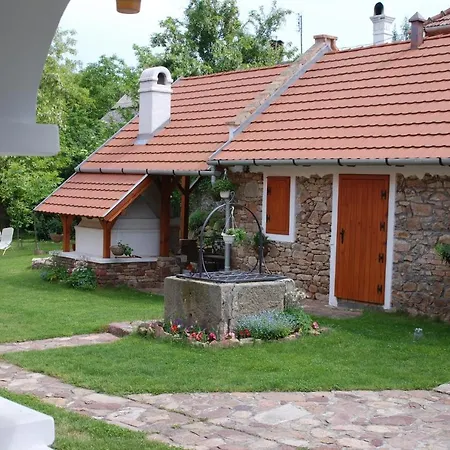 Linden-harmony Apartman Affittacamere