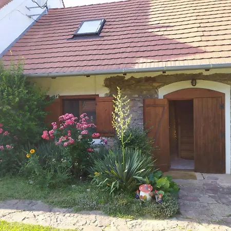 Linden-harmony Apartman Affittacamere